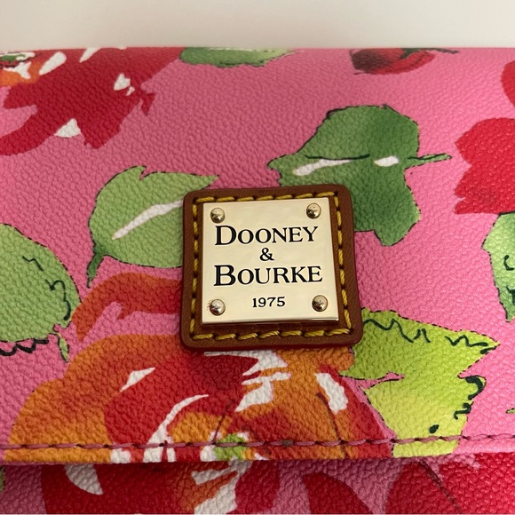 Dooney & Bourke 🌸 Pink Floral, Letter Carrier Leather Crossbody bag 🌸 - Picture 3 of 16